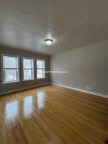 4267 W Addison St #4N - Photo 1 of 1