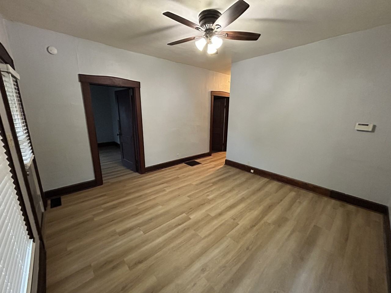 406 S College Ave - Photo 3 of 10