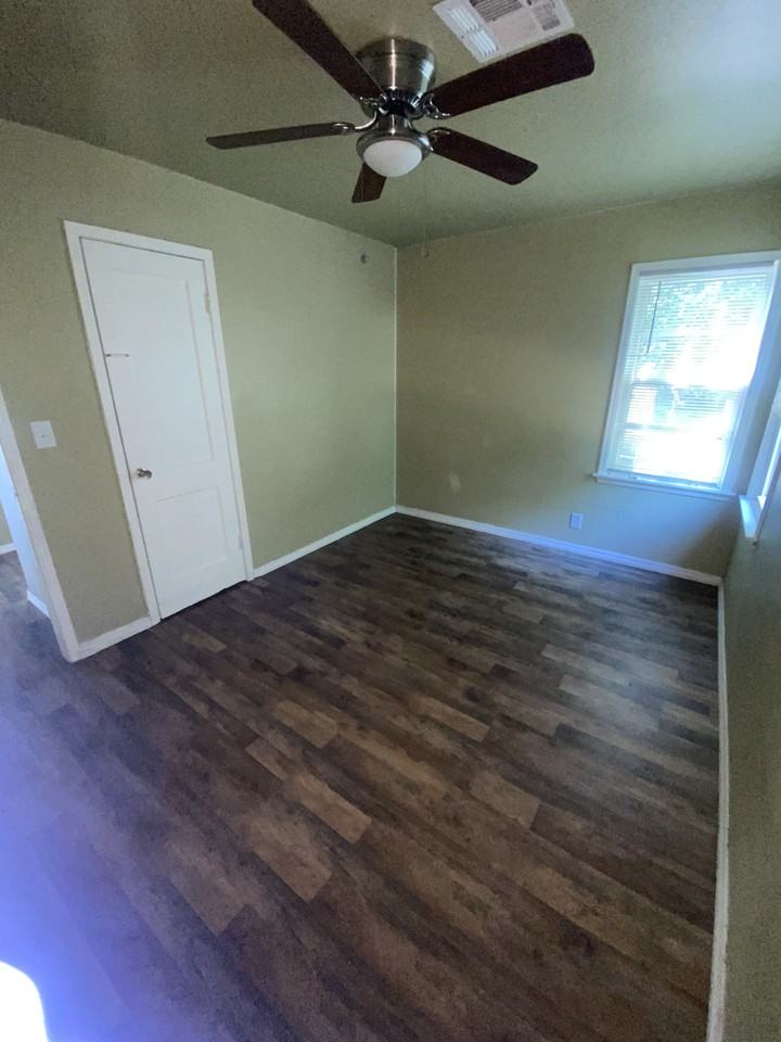 316 E Jarman Dr - Photo 5 of 14