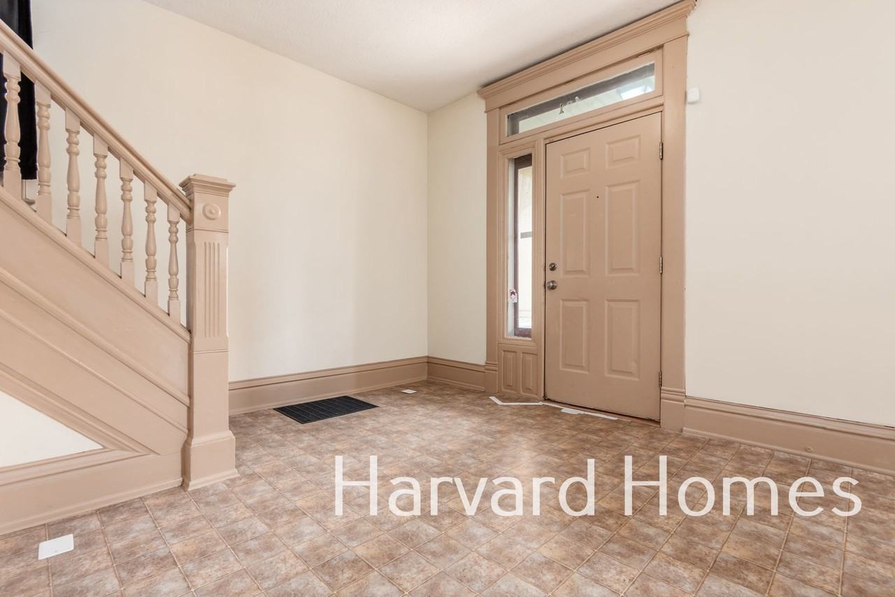 131 Midland Ave - Photo 4 of 26