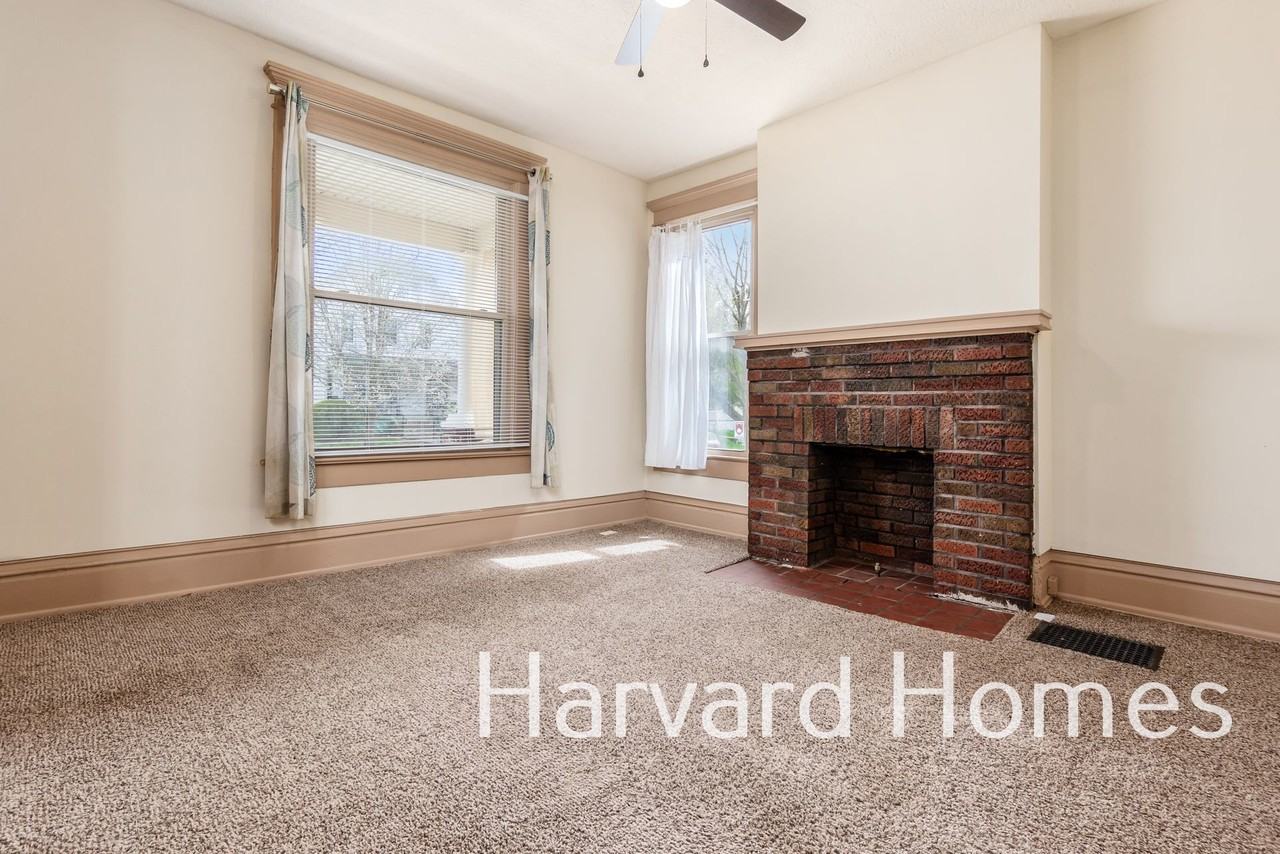 131 Midland Ave - Photo 7 of 26