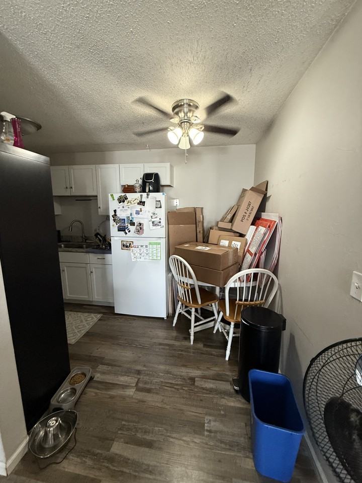 814 11th Ave Se #204 - Photo 7 of 8