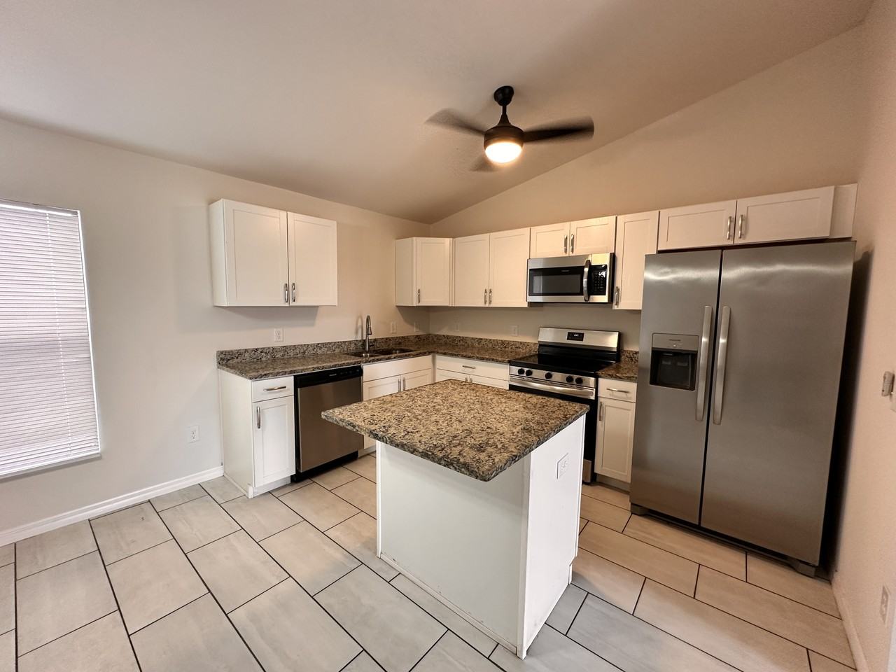 314 Nw 7th Pl - Photo 5 of 23