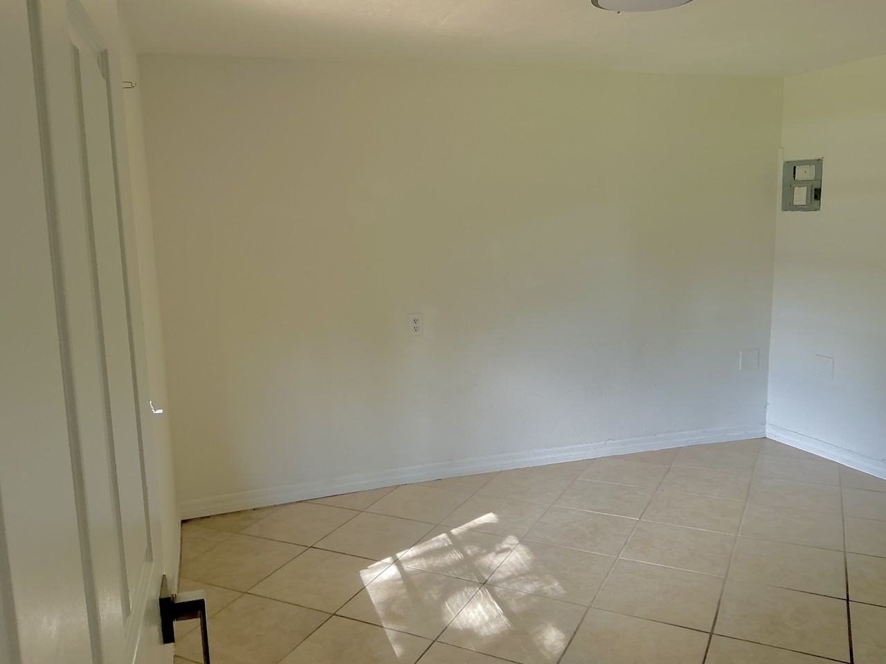 3495 Forest Dr - Photo 6 of 9