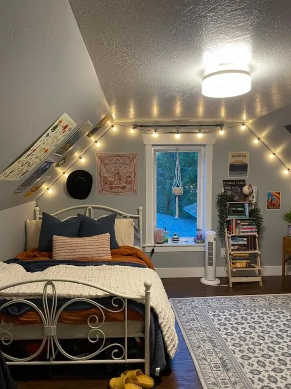 684 En - Photo 7 of 13