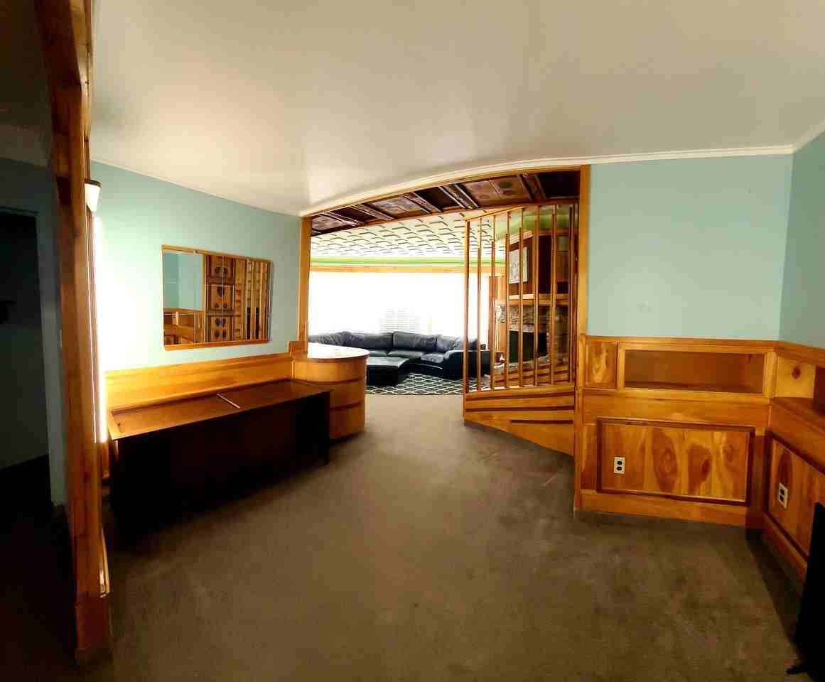 699 Ne, #699 - Photo 2 of 21