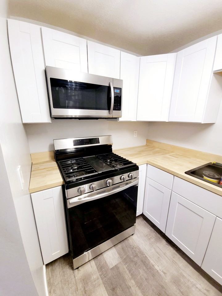 699 Ne, #695 - Photo 4 of 16