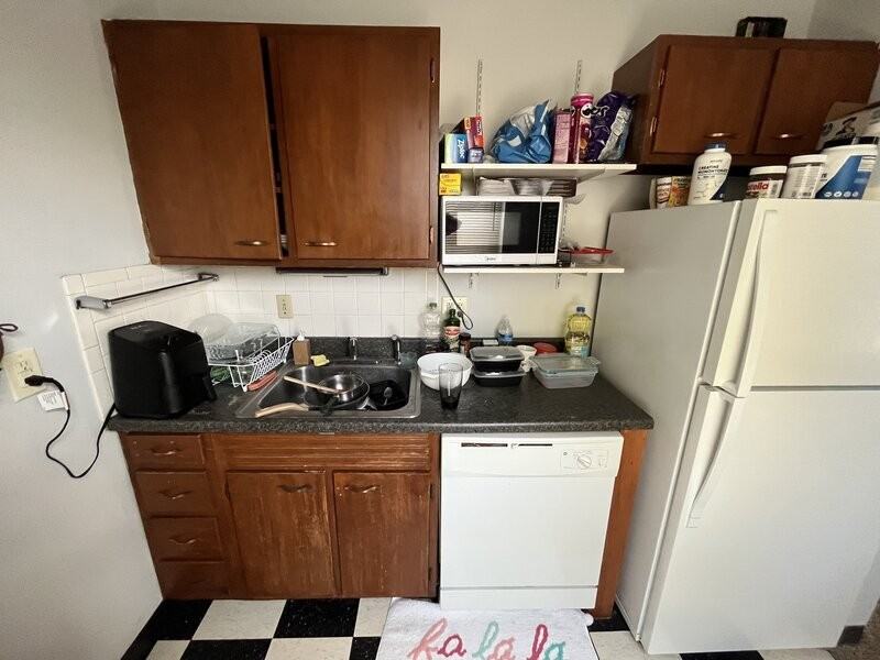 156 W 8th Ave #A - Photo 6 of 21