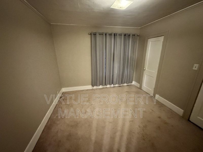 224 7th Ave - Photo 3 of 9