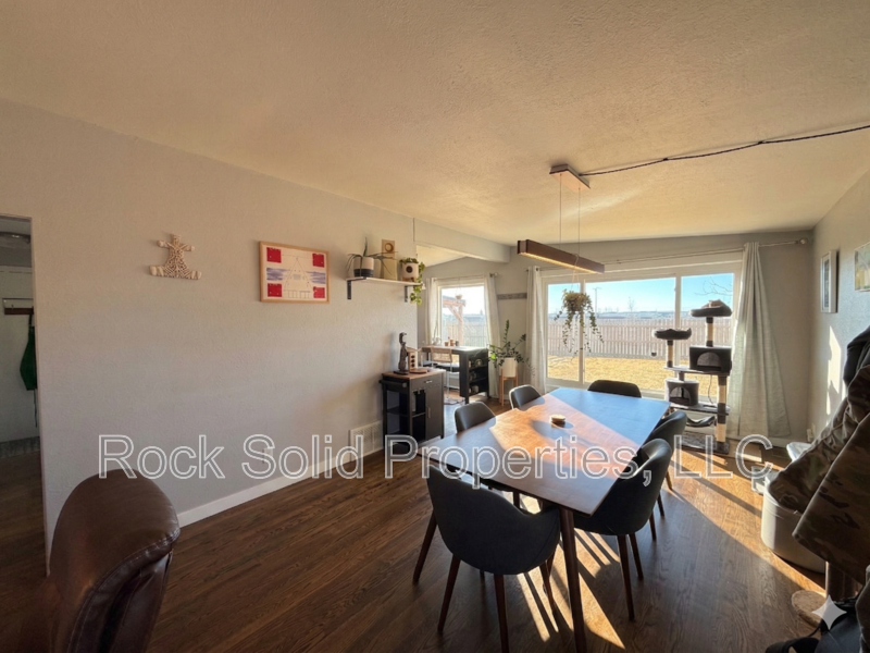 3143 Green Valley Rd - Photo 3 of 20