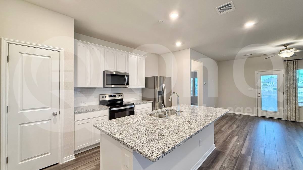 1850 Settlers Glen Dr #104 - Photo 2 of 10