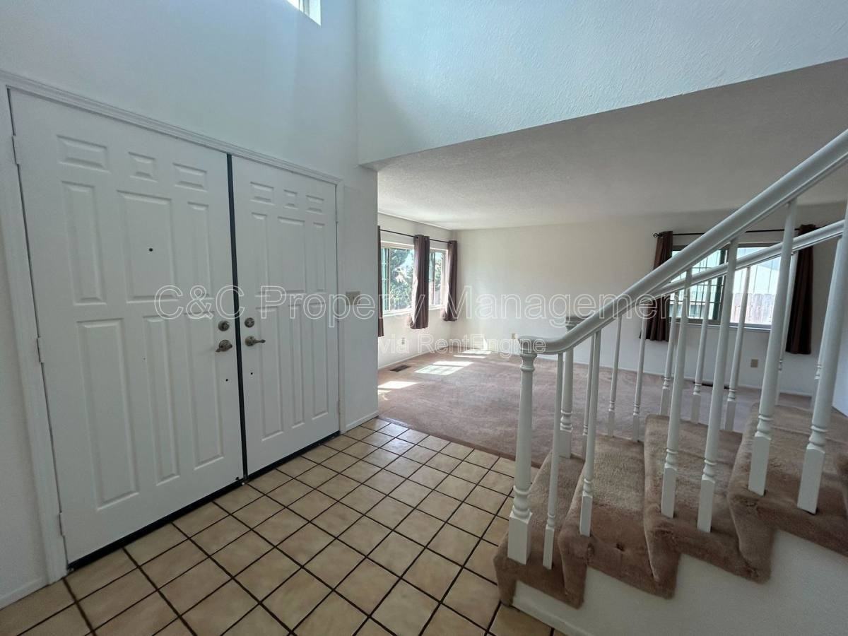 284 Preakness Ln - Photo 2 of 10