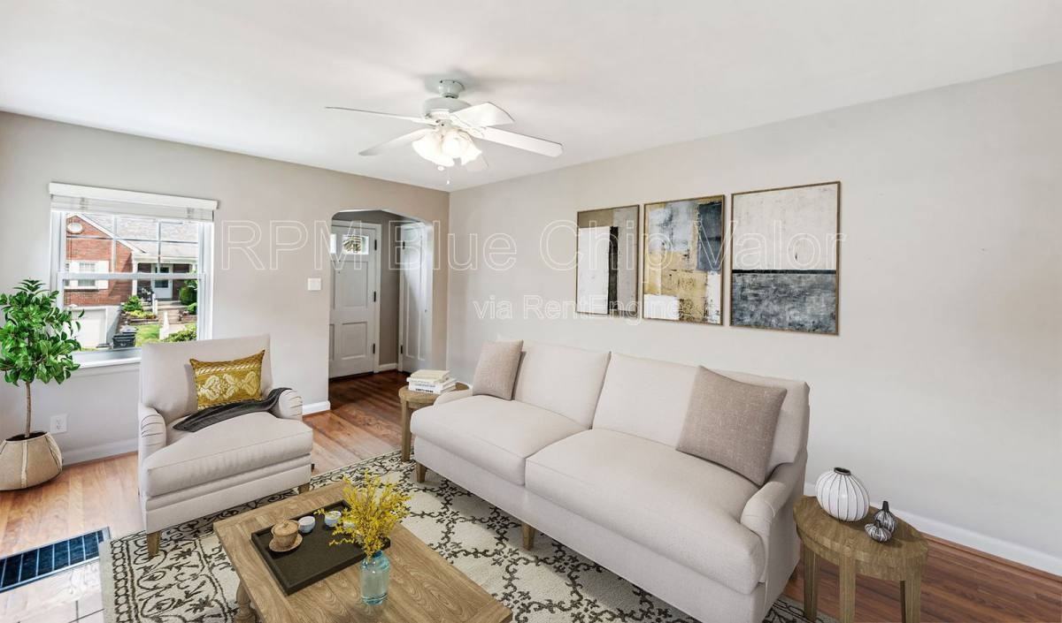 3331 Ameliamont Ave - Photo 2 of 10