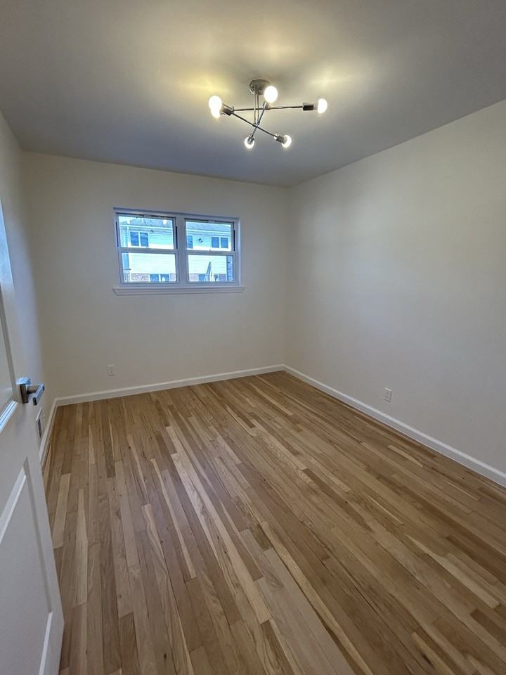 2731 E 65th St #1stFL - Photo 6 of 14