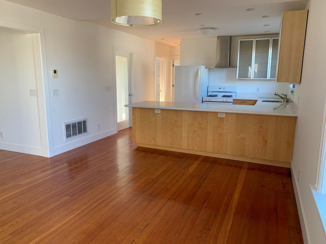 130 Monterey Blvd - Photo 6 of 24