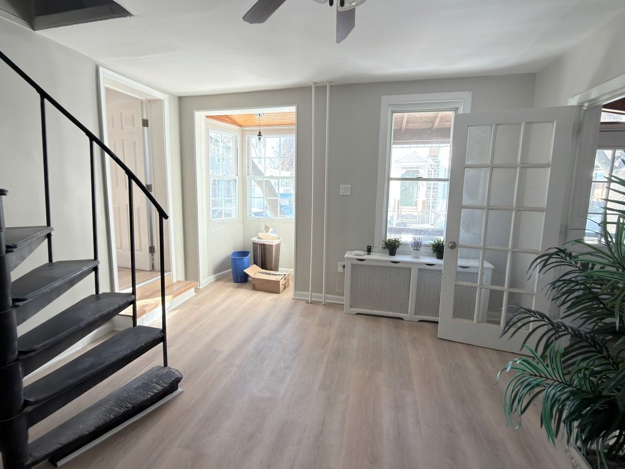 388 Conarroe St #2 - Photo 3 of 14