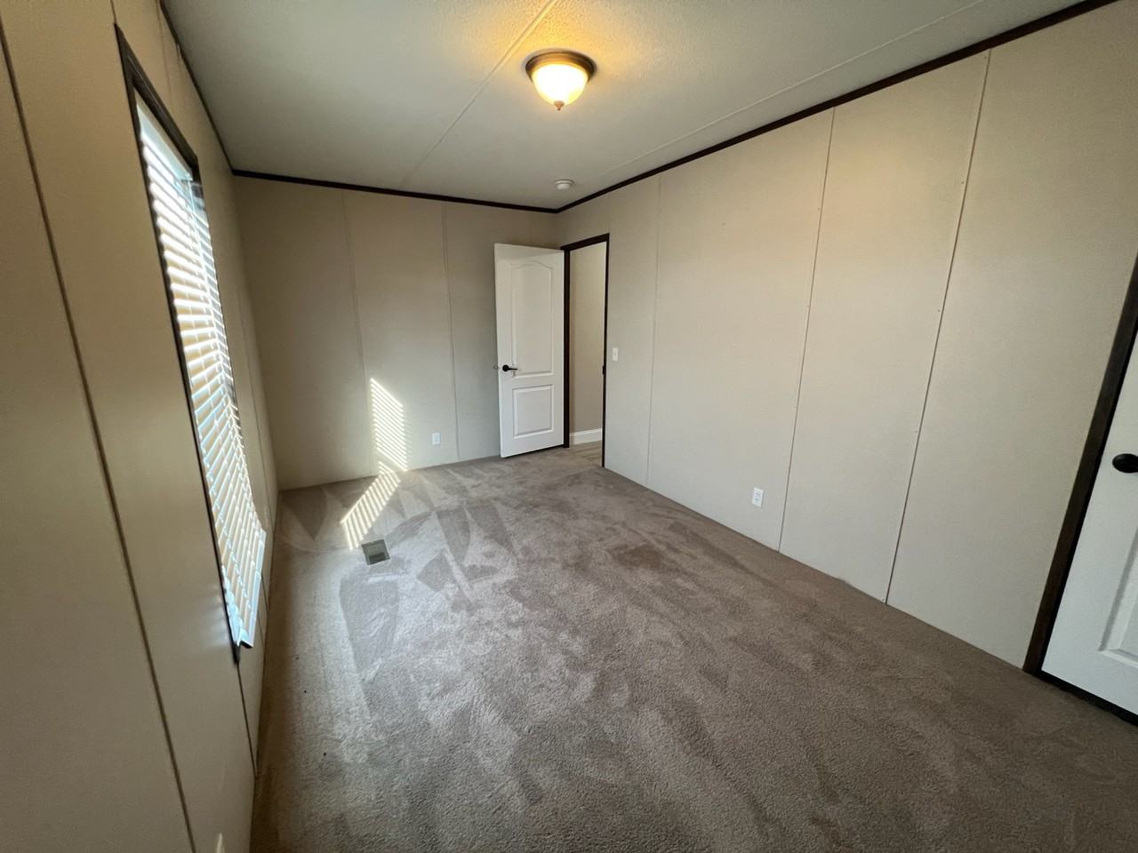 5702 Shoreline Cir S #NA - Photo 2 of 4