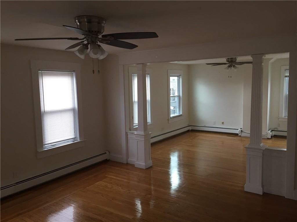 64 Lyon Ave - Photo 3 of 9