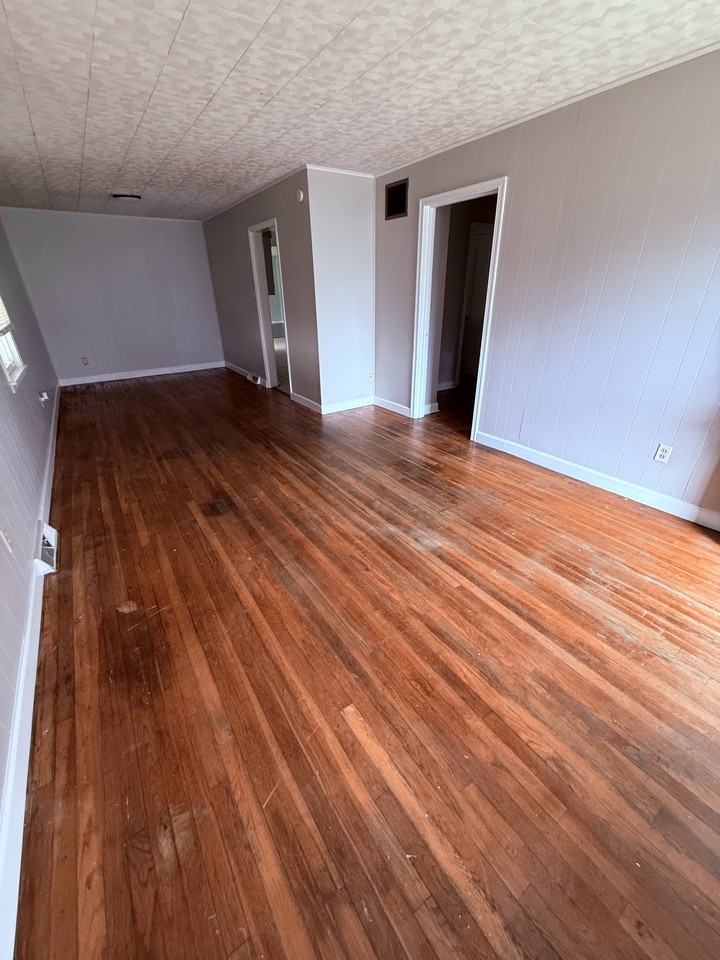4406 Ferndale Rd - Photo 5 of 18