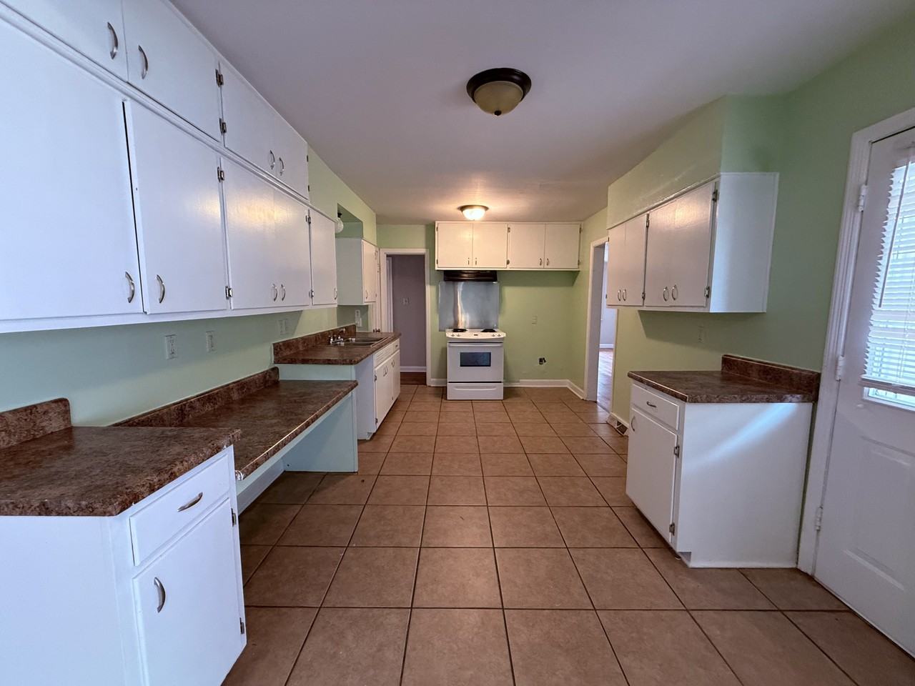 4406 Ferndale Rd - Photo 7 of 18