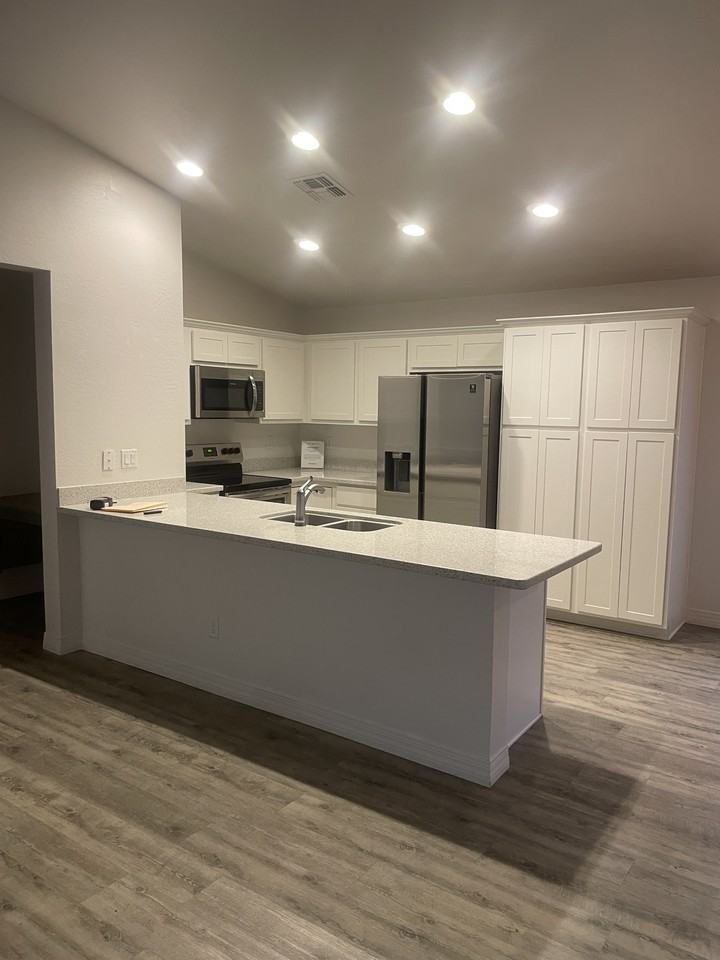 12532 W Saint Moritz Ln - Photo 5 of 21