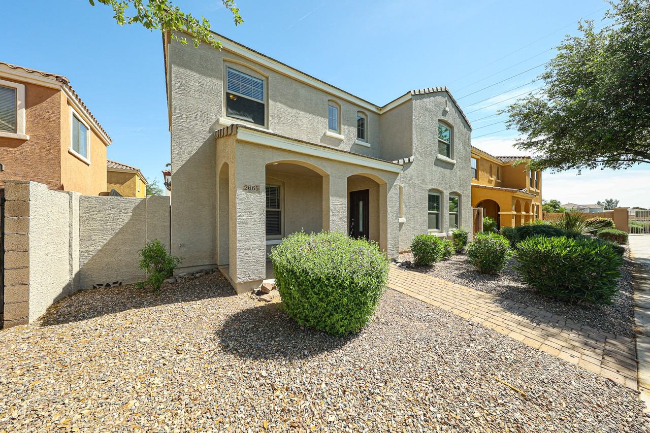 2665 E Bart St - Photo 7 of 43