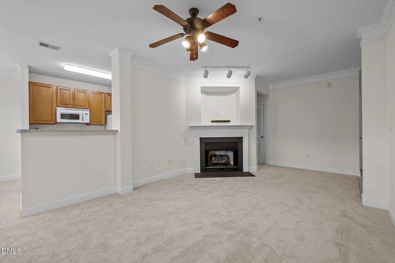 1331 Arborgate Cir - Photo 3 of 10