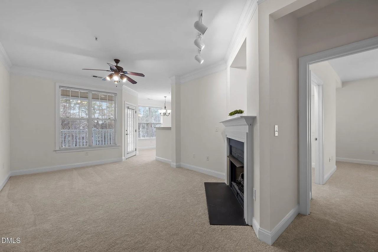 1331 Arborgate Cir - Photo 7 of 10