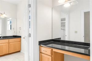 featured image of 600 N Broadway