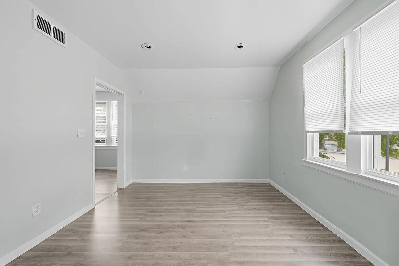 3536 N 19th St - Photo 6 of 9