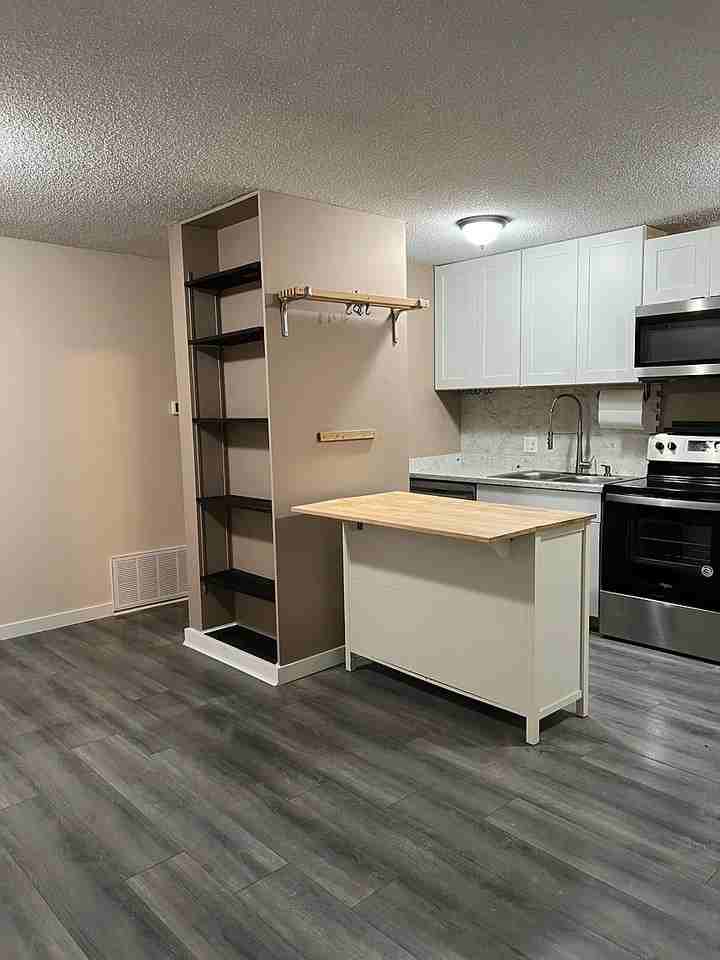 73 F St - Photo 4 of 9