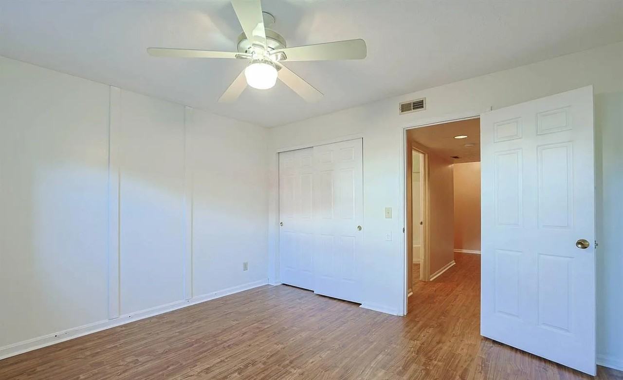 3211 Heritage Square Dr - Photo 2 of 8