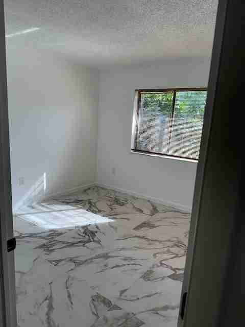 20057 Sw 88th Ct #20057 - Photo 5 of 7