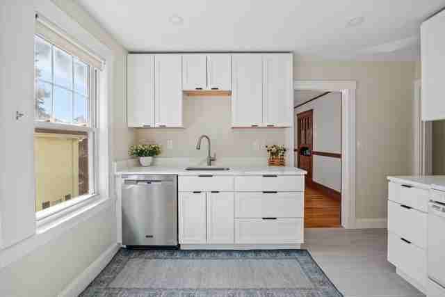 45 Redlands Rd #2 - Photo 3 of 24