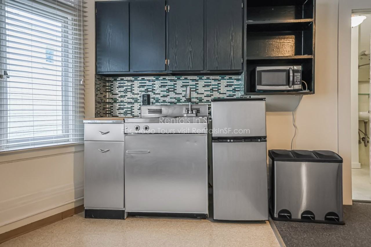 270 10th Ave #4 - Photo 3 of 9