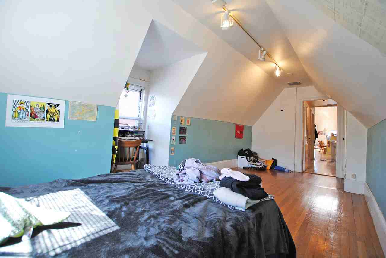 1678 Beacon St #3A - Photo 7 of 8