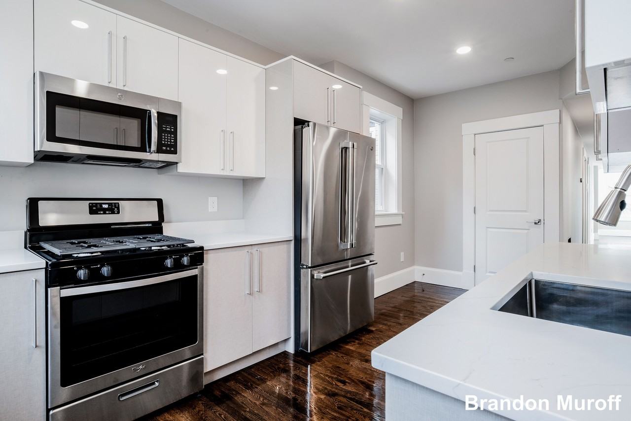 59 Strathmore Rd #3 - Photo 2 of 14