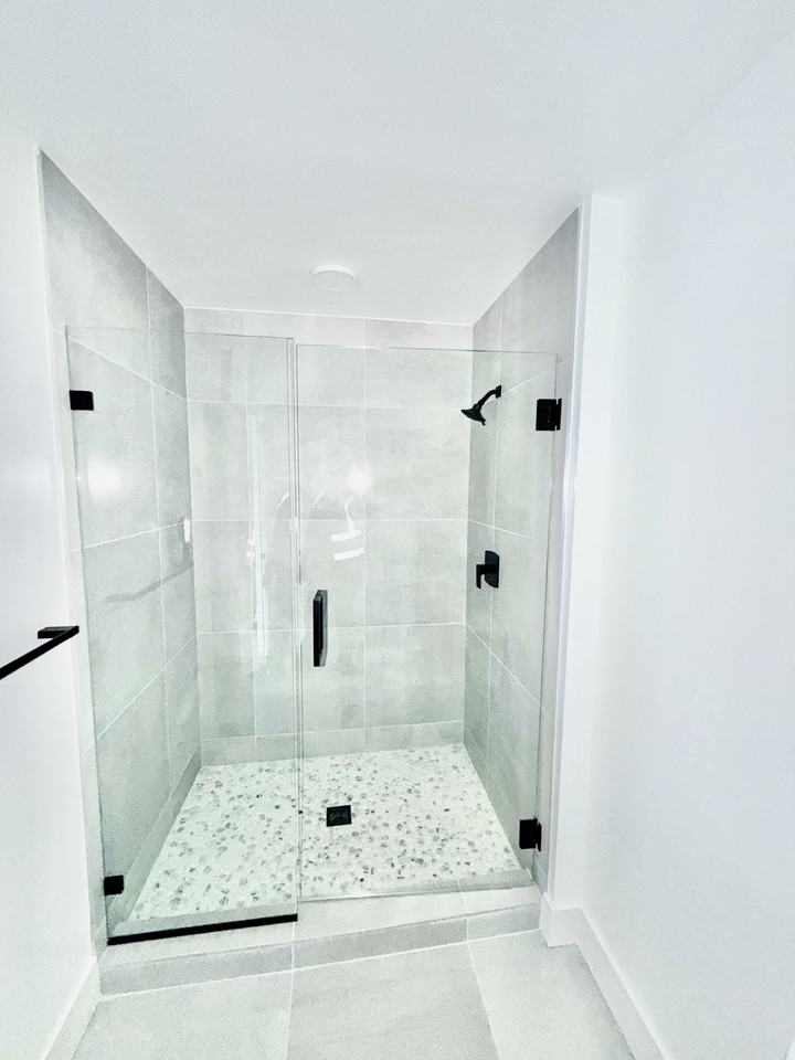 2335 Ne Miami Gardens Dr #400 - Photo 3 of 11