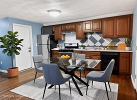 featured image of 163 Saratoga St #2