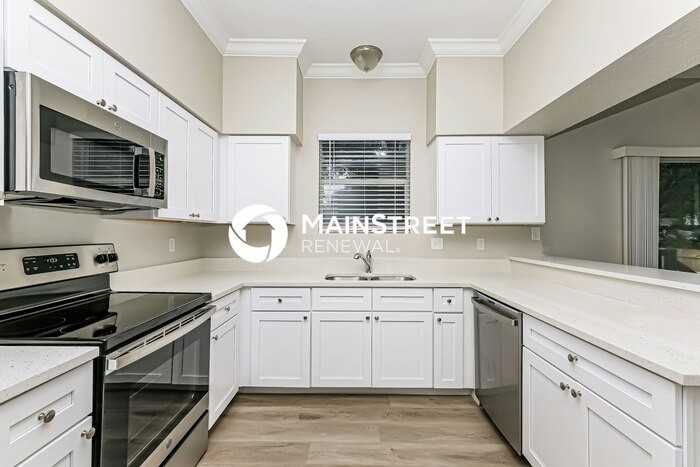 2415 S 68th St - Photo 7 of 16