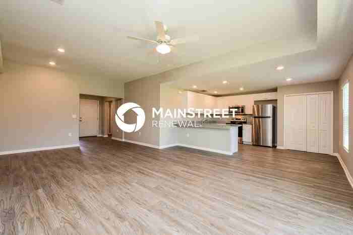 1220 Nw 36th Pl - Photo 5 of 16