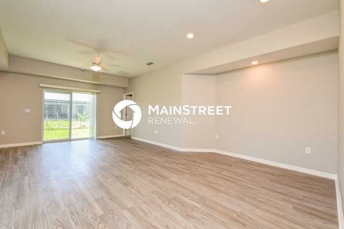 1220 Nw 36th Pl - Photo 6 of 16