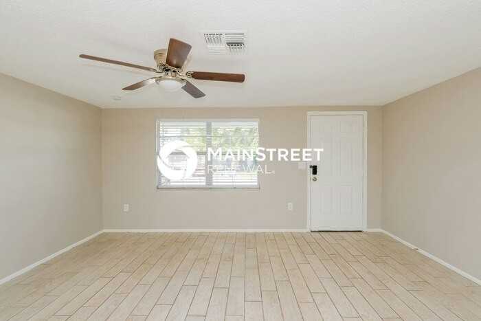 11630 Paige Dr - Photo 3 of 16