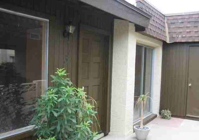 3033 N 39th St #3 - Photo 3 of 16