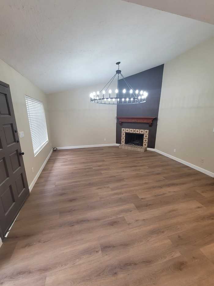 3033 N 39th St #3 - Photo 5 of 16