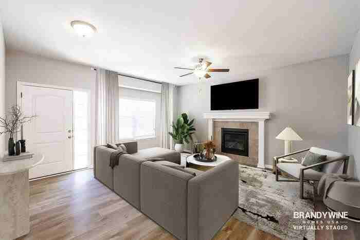 712 Poplar Cir - Photo 3 of 29