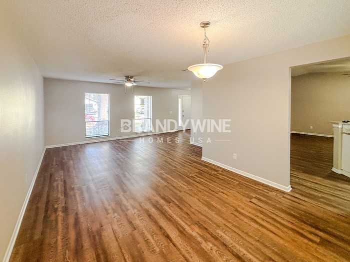 734 Sandy Creek Dr - Photo 5 of 27