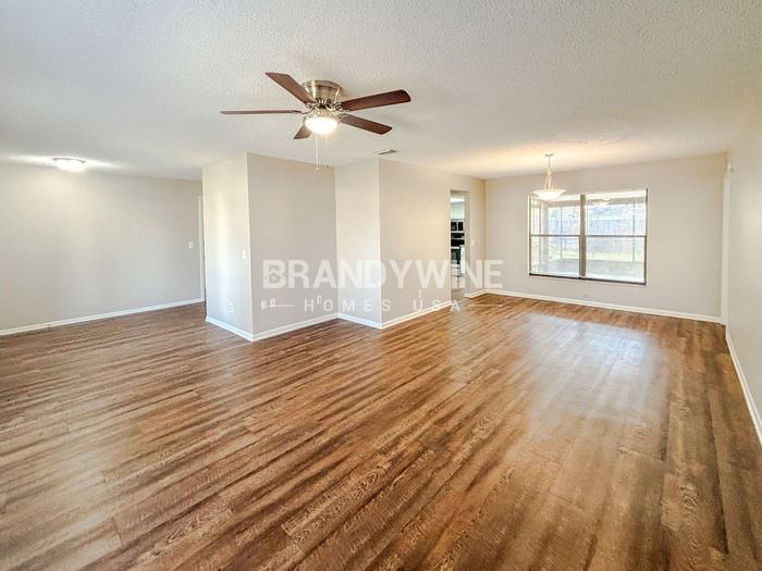 734 Sandy Creek Dr - Photo 6 of 27