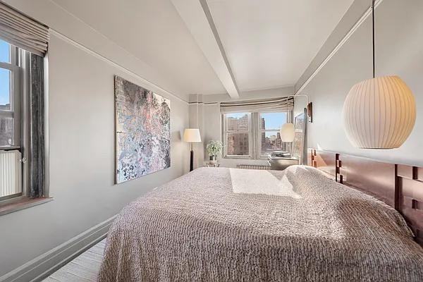 W 20th St #9B - Photo 5 of 9