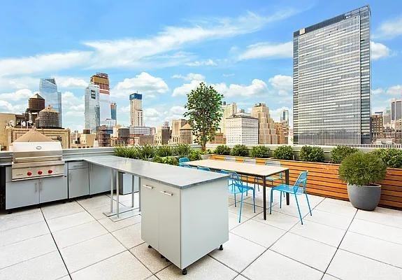 W 29th St #18B - Photo 6 of 20